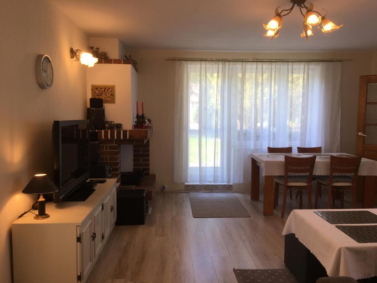 Domek Letni Na Wakacje W Rumi Rumia Buitenkant foto